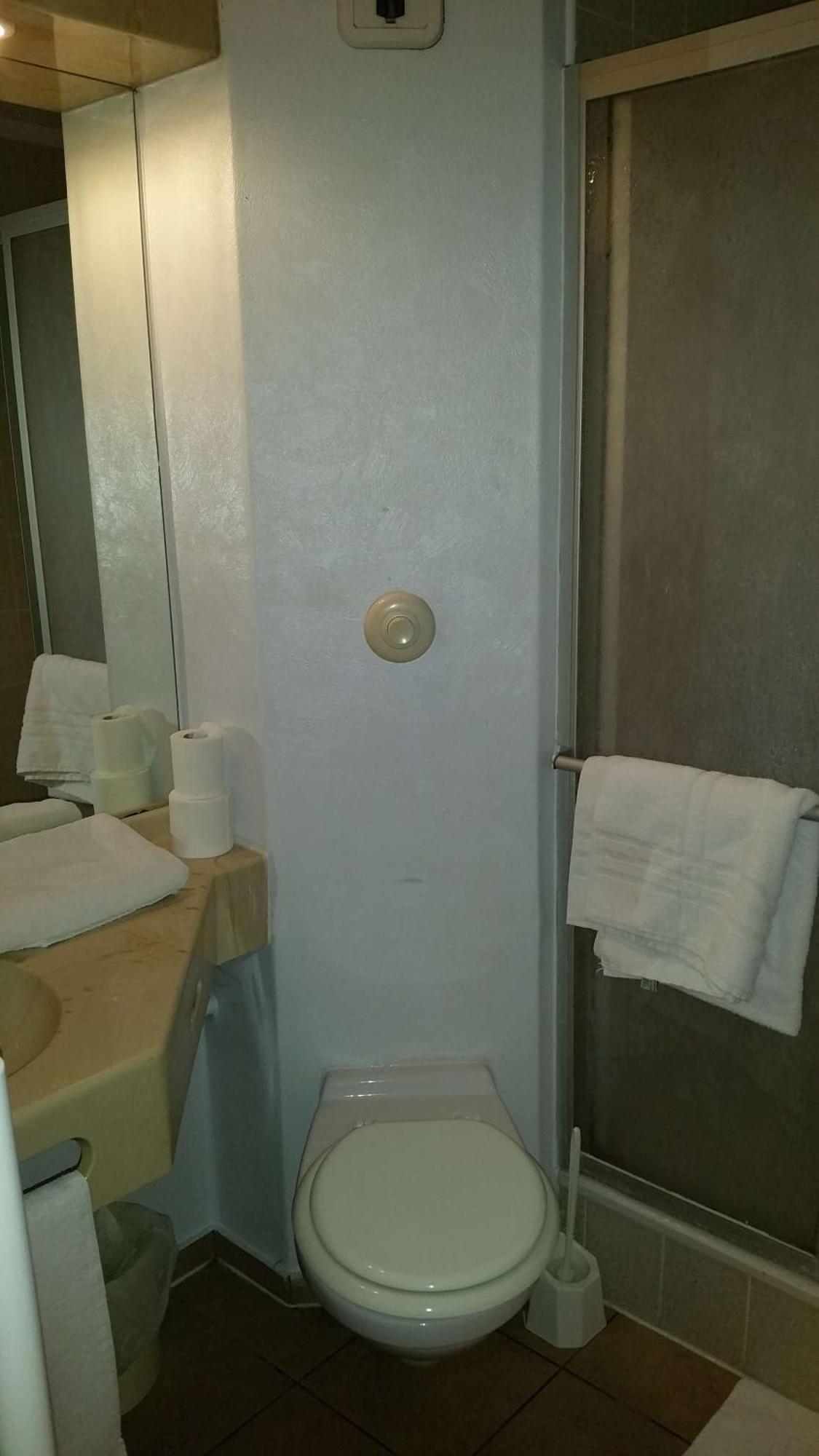 Brit Hotel Sarreguemines Kültér fotó