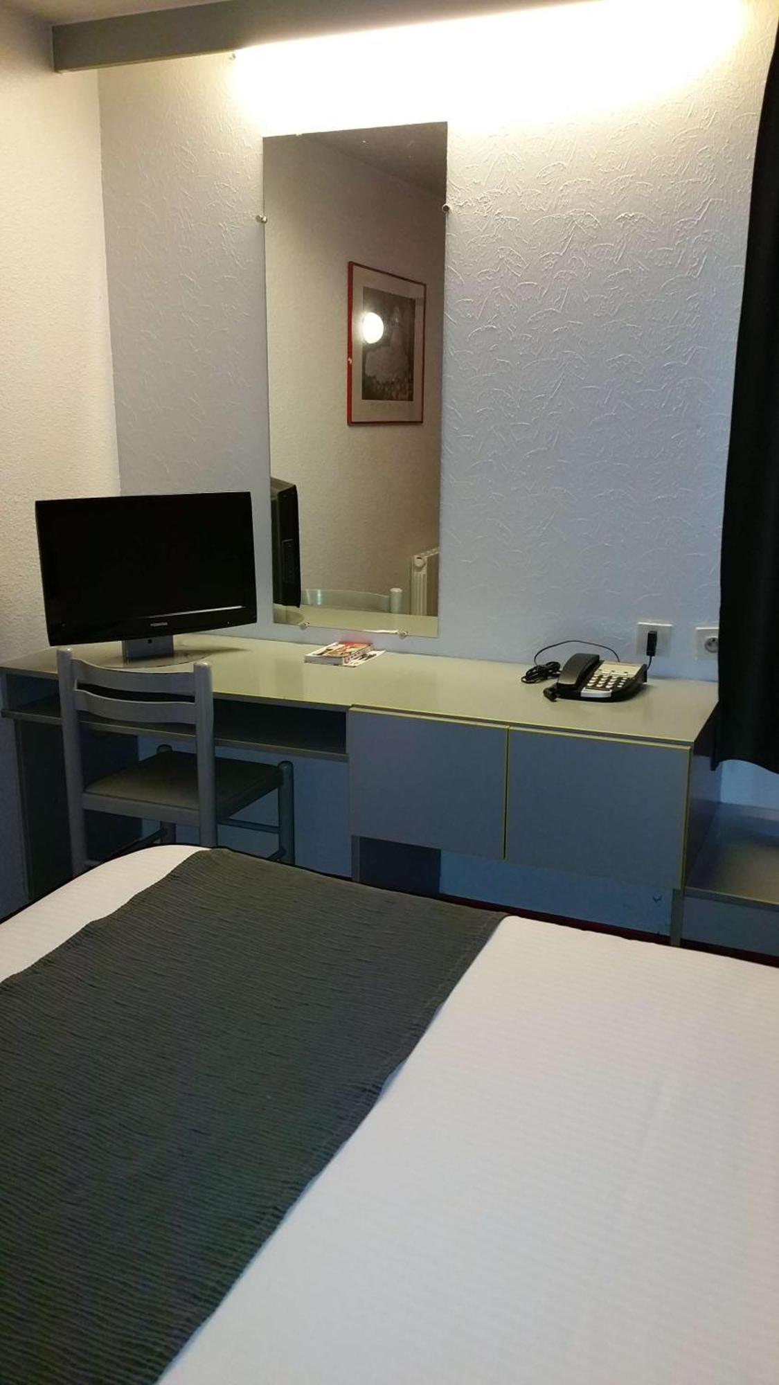 Brit Hotel Sarreguemines Kültér fotó